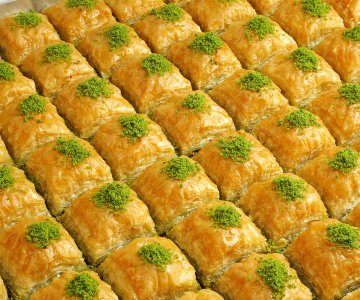 Fıstıklı Baklava (1KG)